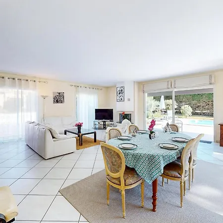 Cozy In With Wifi Holiday home